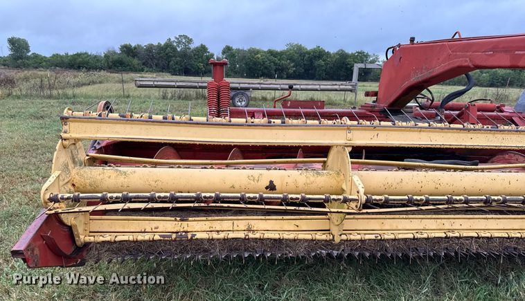 image for item DY8221 New holland 116 swather / windrower