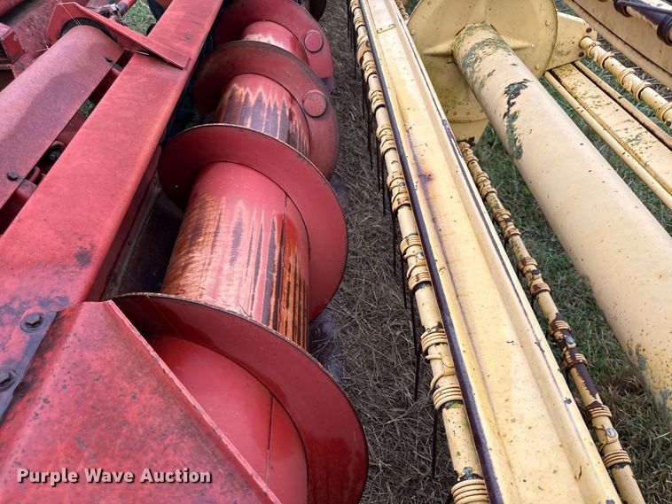 image for item DY8221 New holland 116 swather / windrower