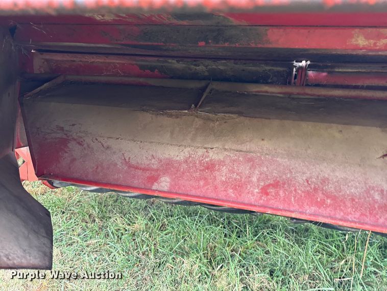 image for item DY8221 New holland 116 swather / windrower