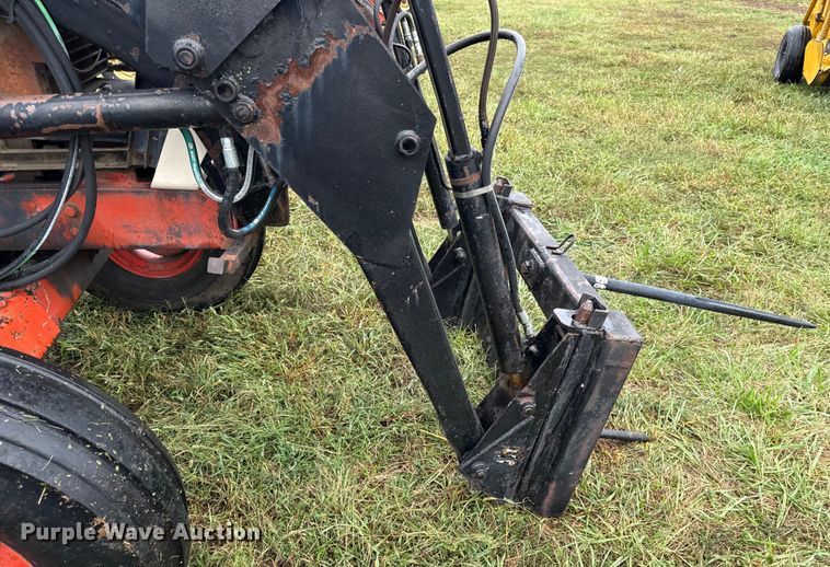 image for item DY8224 Case 1690 tractor