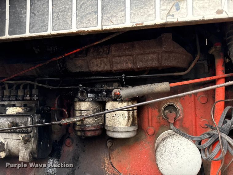 image for item DY8224 Case 1690 tractor