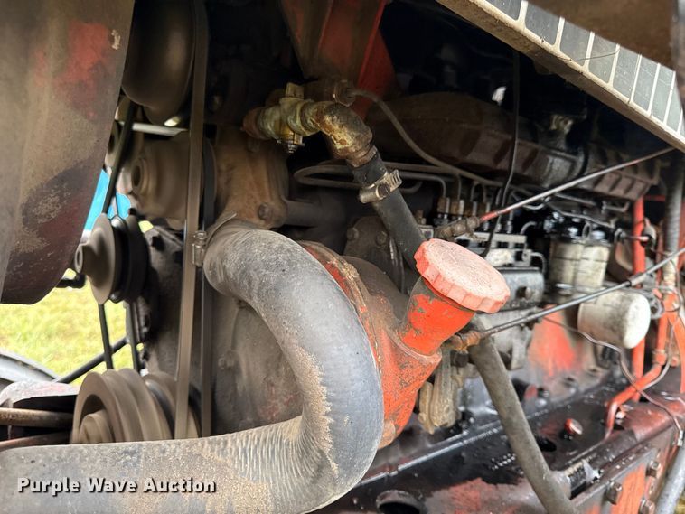 image for item DY8224 Case 1690 tractor