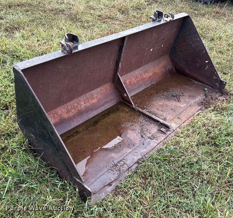 image for item DY8224 Case 1690 tractor