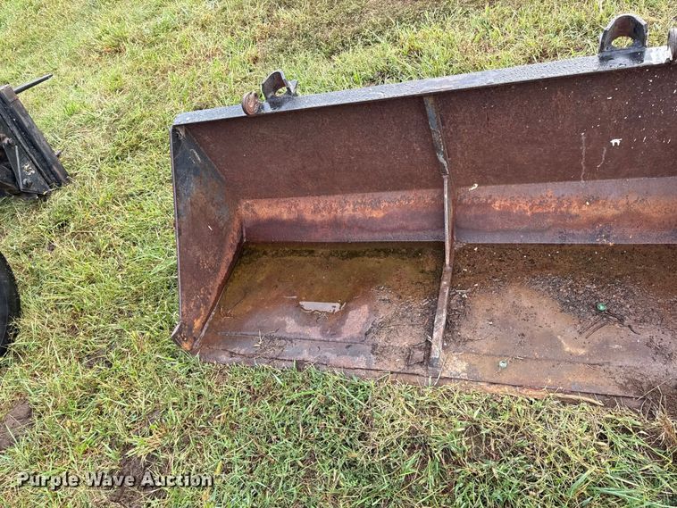 image for item DY8224 Case 1690 tractor