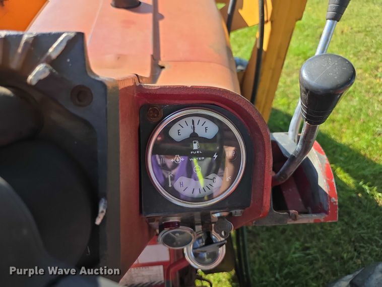 image for item DZ6385 International Harvester 756D tractor