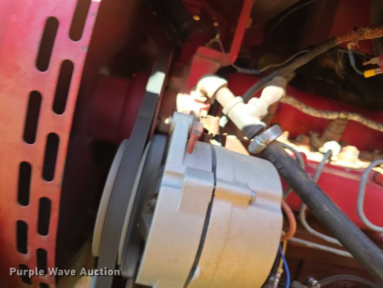 image for item DZ6385 International Harvester 756D tractor