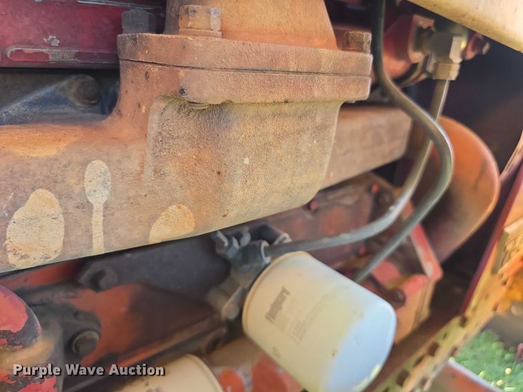 image for item DZ6385 International Harvester 756D tractor