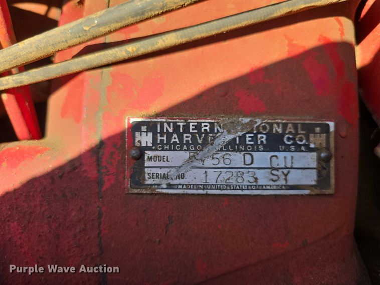 image for item DZ6385 International Harvester 756D tractor