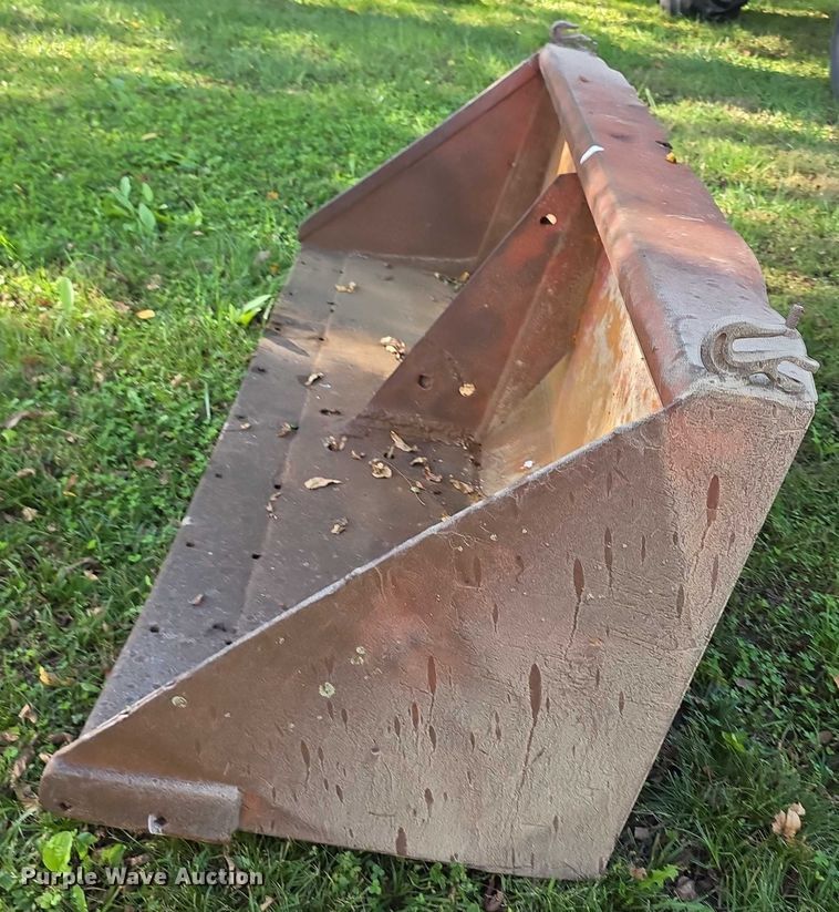 image for item DZ6385 International Harvester 756D tractor