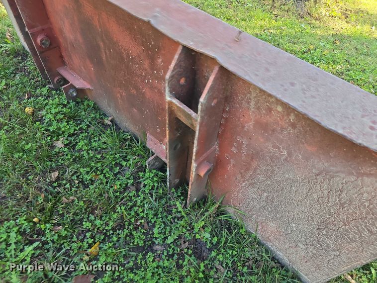 image for item DZ6385 International Harvester 756D tractor