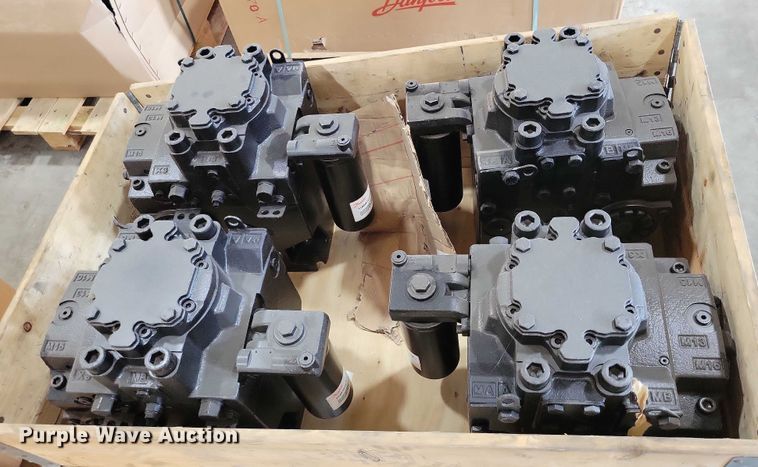 image for item DZ6580 (10) hydraulic drive pumps 