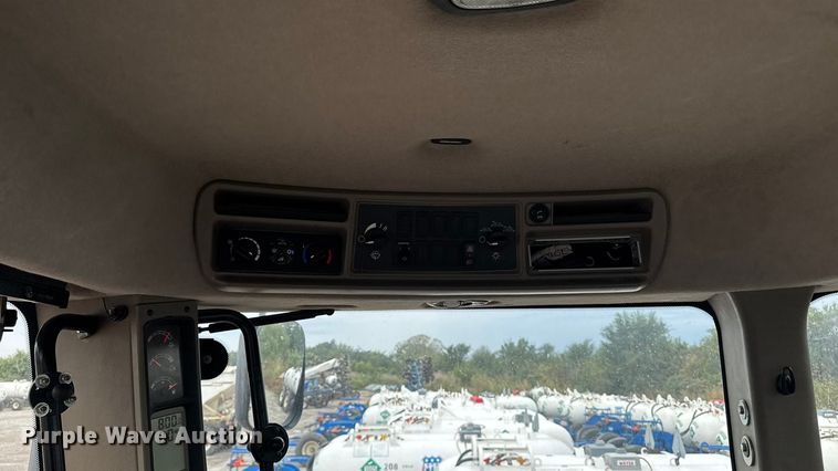 image for item EA1874 2014 Case IH Titan 4530 spreader