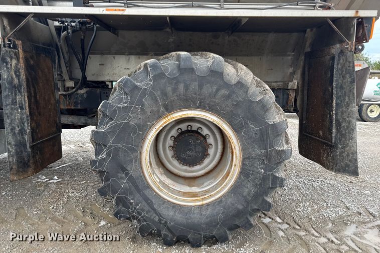 image for item EA1874 2014 Case IH Titan 4530 spreader