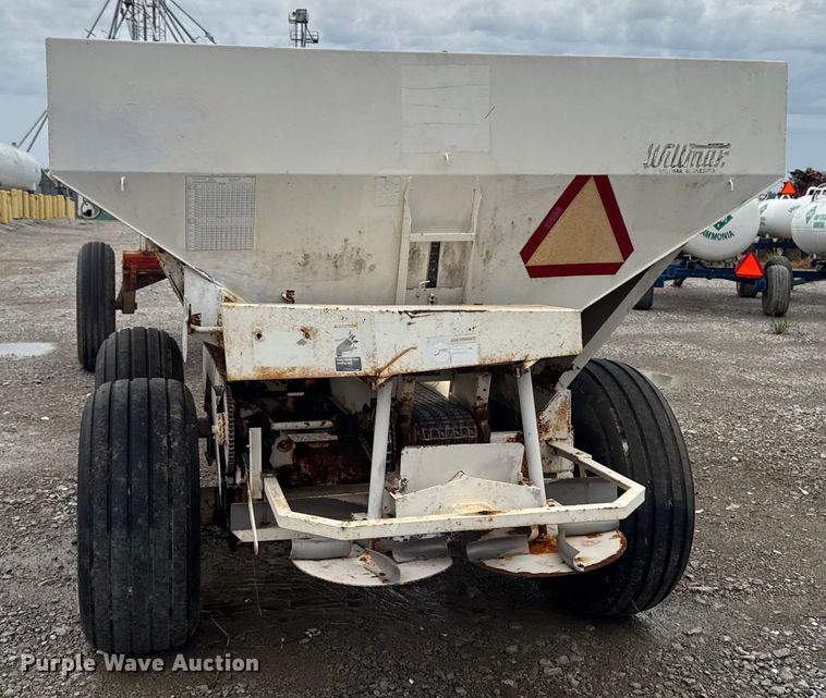 image for item EA1875 spreader