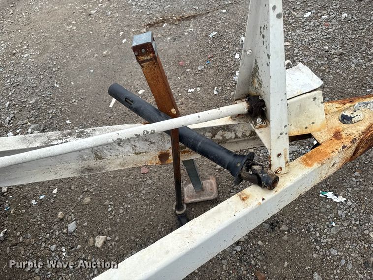 image for item EA1875 spreader