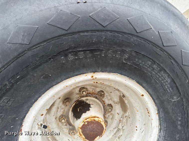 image for item EA1875 spreader