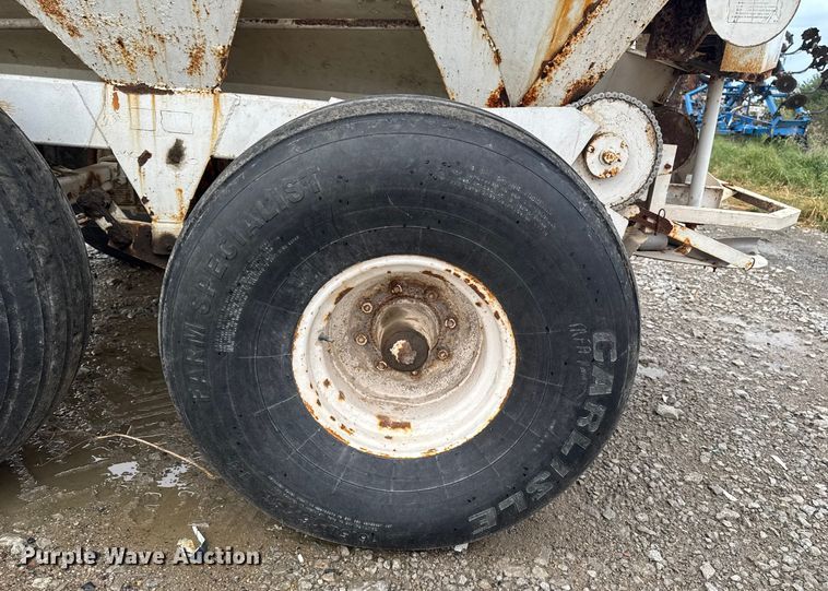 image for item EA1875 spreader