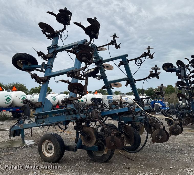 image for item EA1877 AG Systems 7000 NH3 applicator