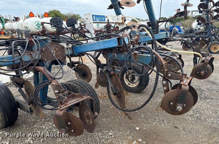 image for item EA1877 AG Systems 7000 NH3 applicator