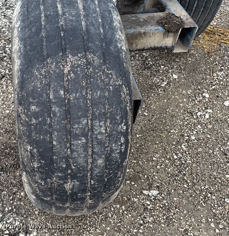 image for item EA1877 AG Systems 7000 NH3 applicator