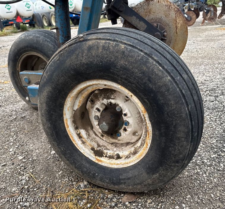 image for item EA1877 AG Systems 7000 NH3 applicator