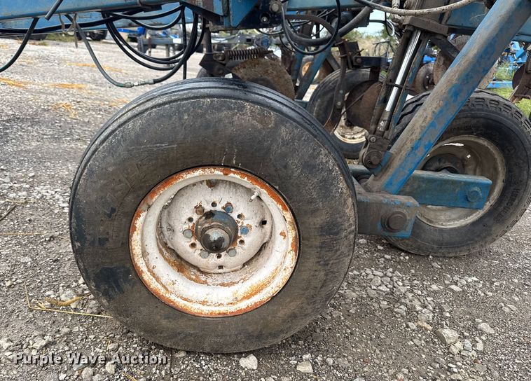 image for item EA1877 AG Systems 7000 NH3 applicator