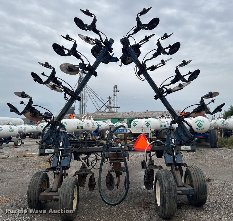 image for item EA1878 Blue Jet Little Husky NH3 applicator