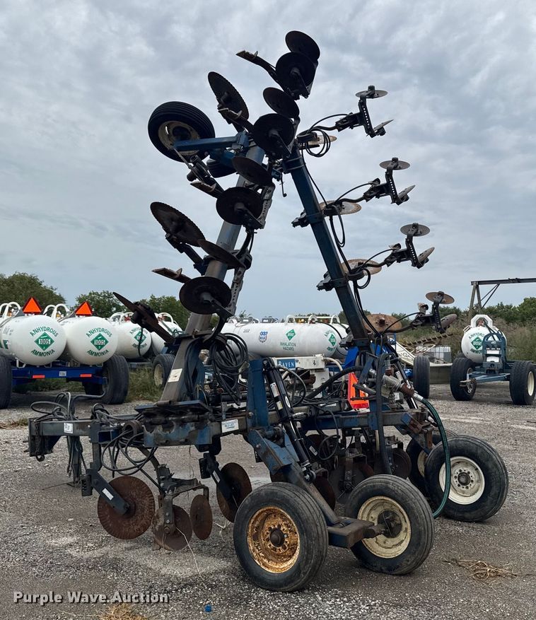 image for item EA1878 Blue Jet Little Husky NH3 applicator