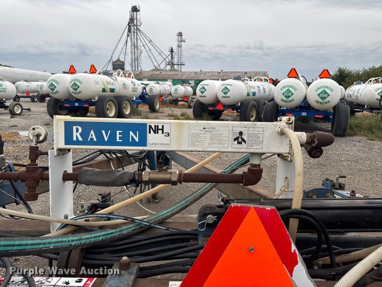 image for item EA1878 Blue Jet Little Husky NH3 applicator