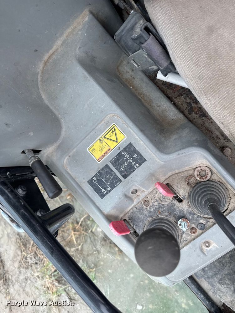 image for item EA1882 2015 Caterpillar 903C wheel loader