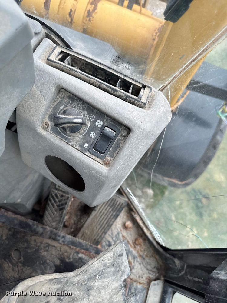 image for item EA1882 2015 Caterpillar 903C wheel loader