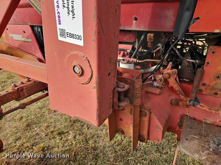 image for item EB8330 International Harvester tractor