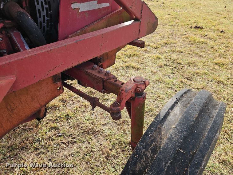 image for item EB8330 International Harvester tractor