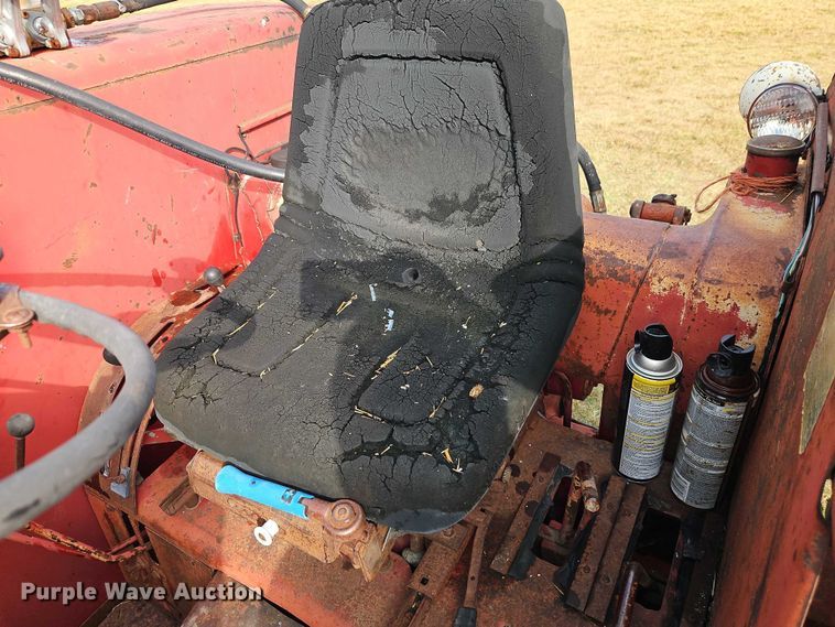 image for item EB8330 International Harvester tractor