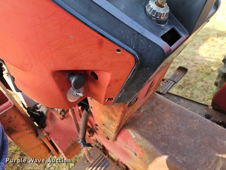 image for item EB8330 International Harvester tractor