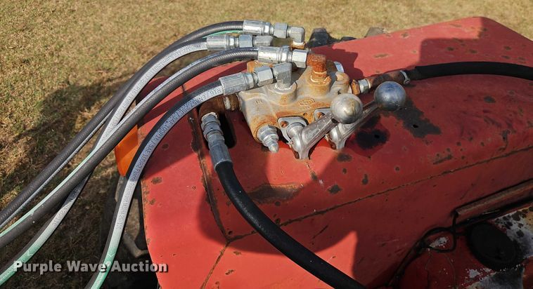 image for item EB8330 International Harvester tractor