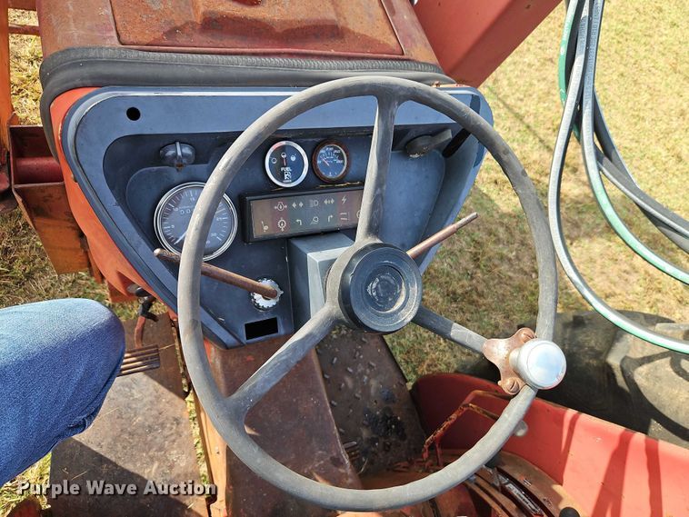 image for item EB8330 International Harvester tractor