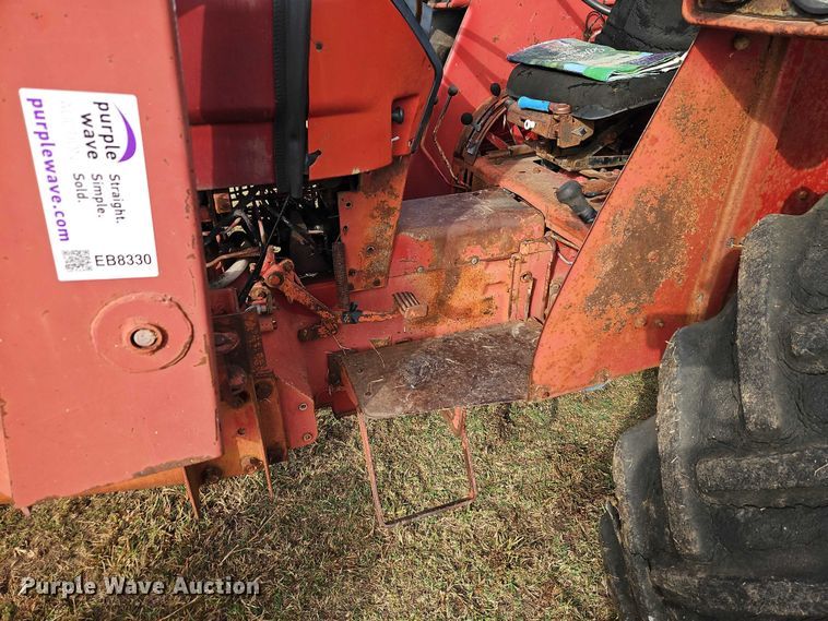 image for item EB8330 International Harvester tractor