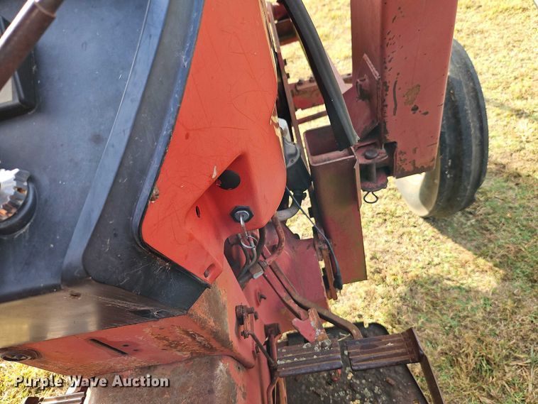 image for item EB8330 International Harvester tractor