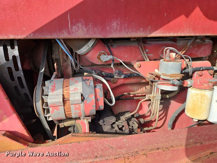 image for item EB8330 International Harvester tractor