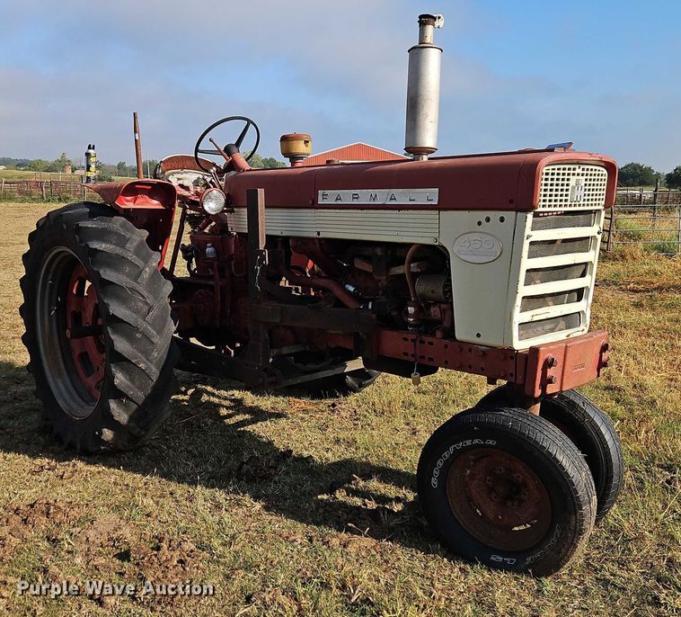 image for item EB8331 1958 McCormick Farmall 460 tractor