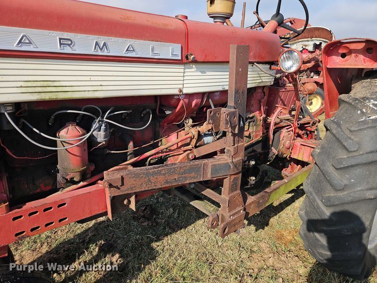 image for item EB8331 1958 McCormick Farmall 460 tractor