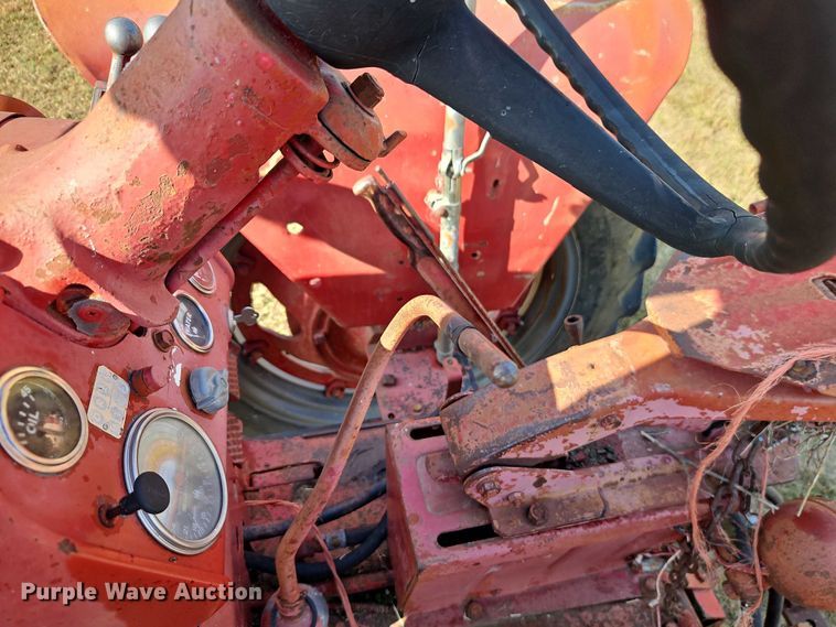 image for item EB8331 1958 McCormick Farmall 460 tractor