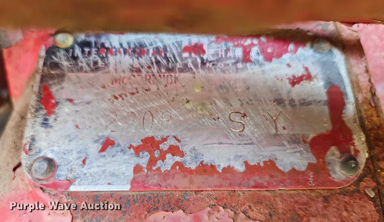 image for item EB8331 1958 McCormick Farmall 460 tractor