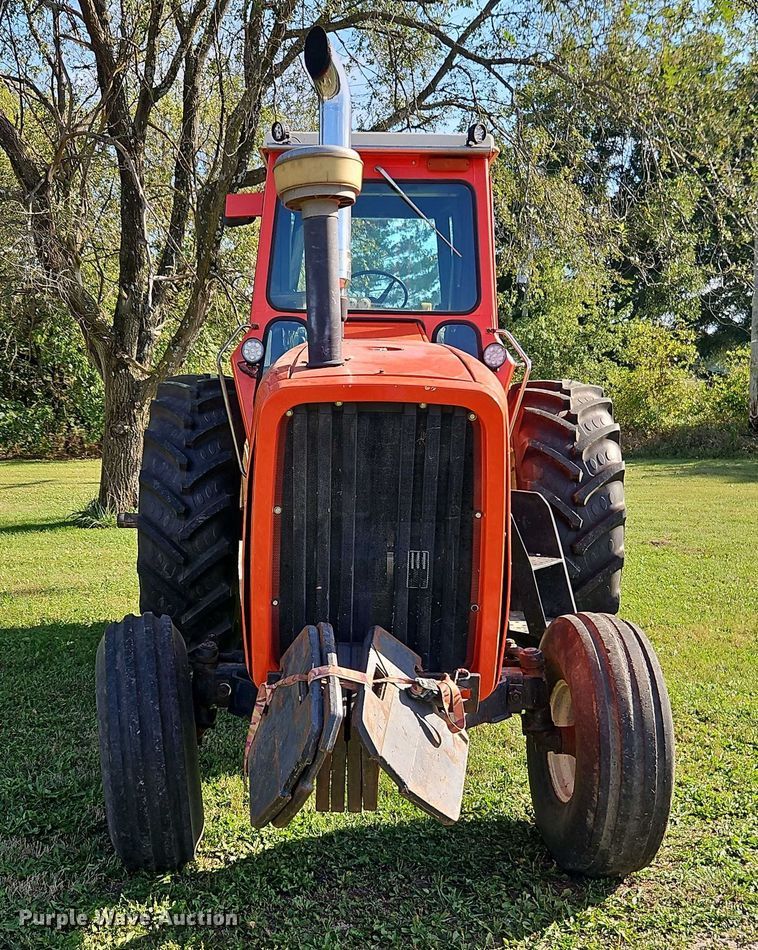 image for item EB8356 1978 Allis-Chalmers 7045 tractor