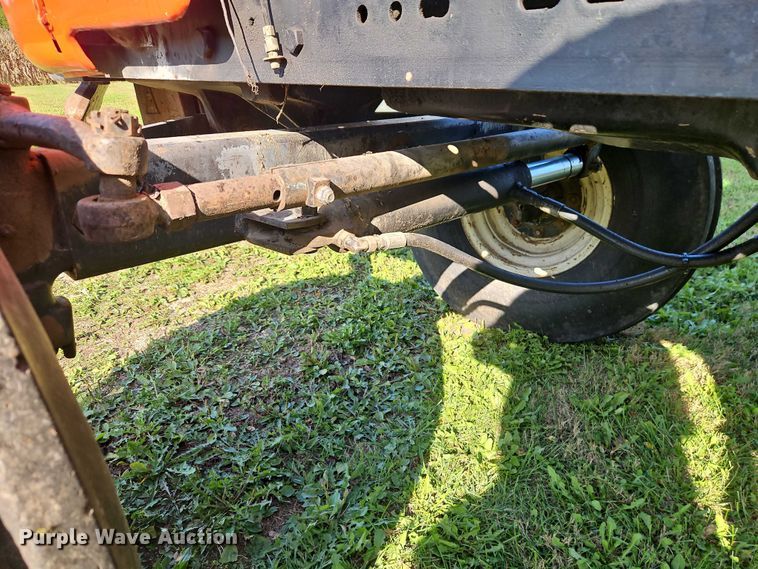 image for item EB8356 1978 Allis-Chalmers 7045 tractor