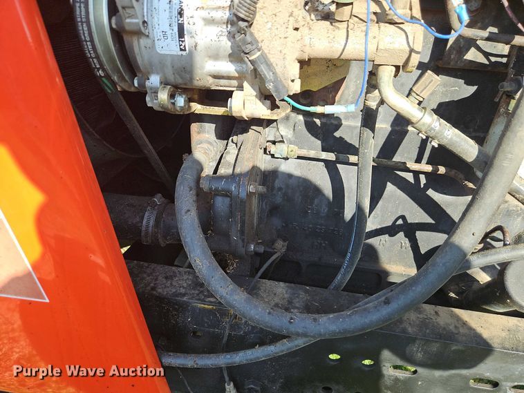 image for item EB8356 1978 Allis-Chalmers 7045 tractor