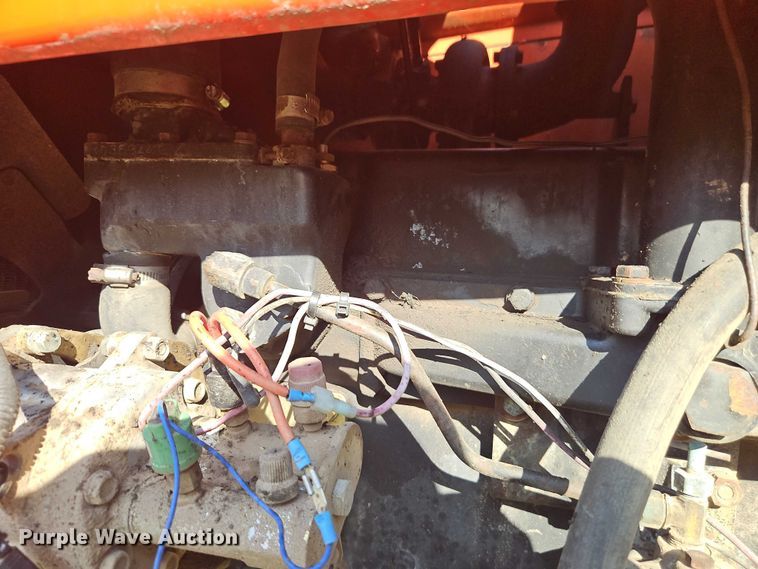 image for item EB8356 1978 Allis-Chalmers 7045 tractor