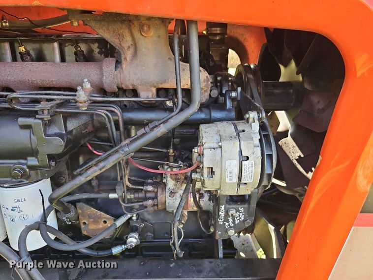 image for item EB8356 1978 Allis-Chalmers 7045 tractor