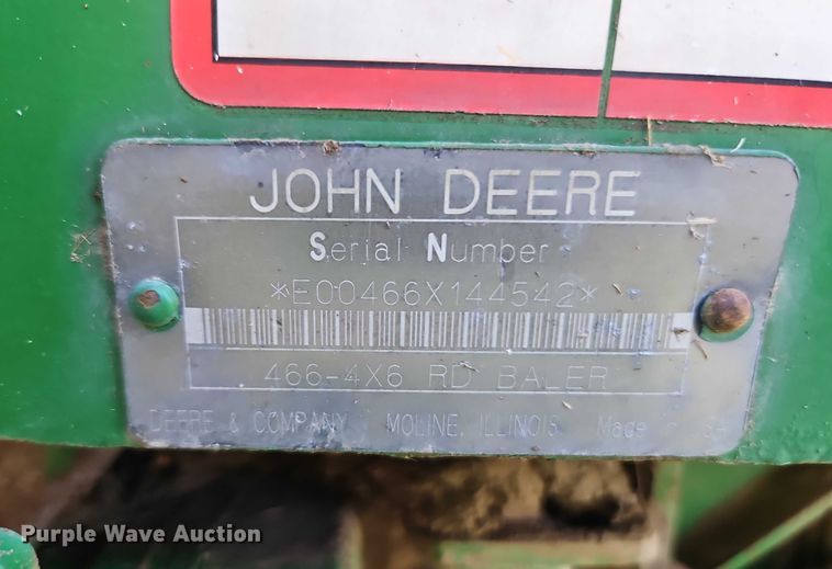 image for item EB8357 John Deere 466 round baler